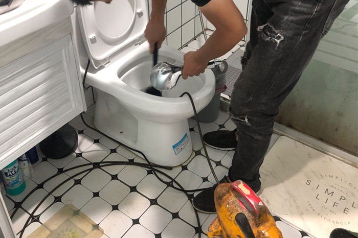 桥西疏通下水道